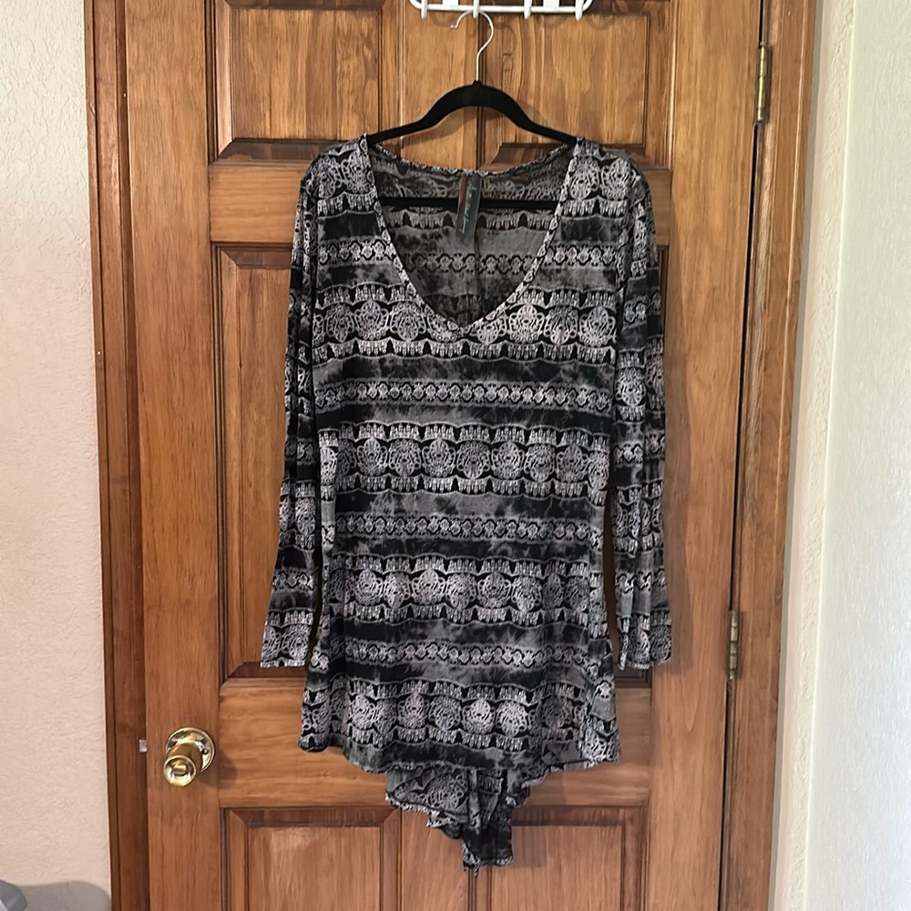 Aratta Silent Journey blouse.